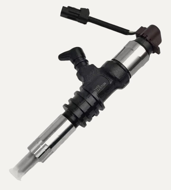 095000-5450 common rail fuel injector (OEM ME302143) — view 3