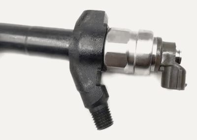 095000-5800 common rail fuel injector (OEM 6C1Q-9K546-AC) — view 3
