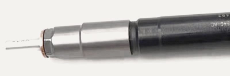 095000-5810 common rail fuel injector (OEM 6C1Q-9K546-BB) — view 4