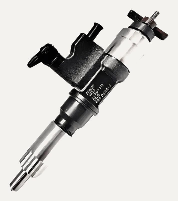 Fuel injector 095000-5840 — product photo