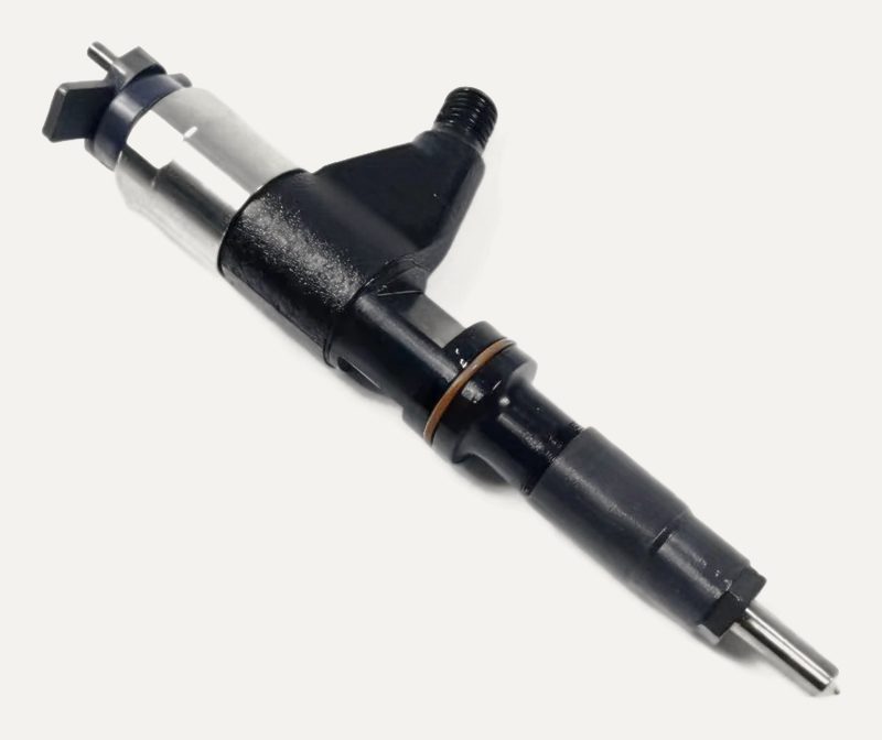 095000-6470 common rail fuel injector (OEM RE529151) — view 2
