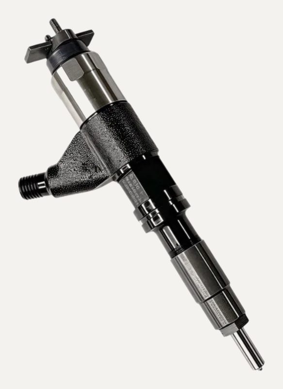 095000-8080 common rail fuel injector (OEM RE537392) — view 4