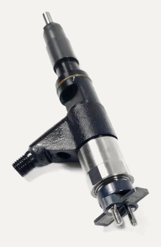 295050-1380 common rail fuel injector (OEM RE558869) — view 3