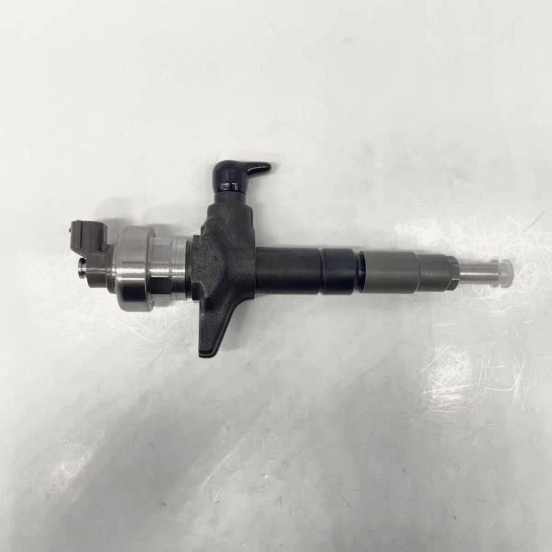 295700-1060 common rail fuel injector (OEM 8-98399618-0) — view 4